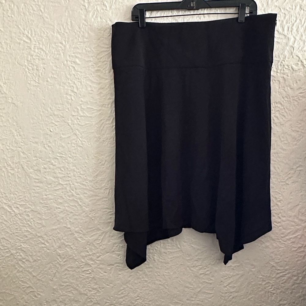 Ann Taylor Black Asymmetrical Hem Skirt NWT XL
